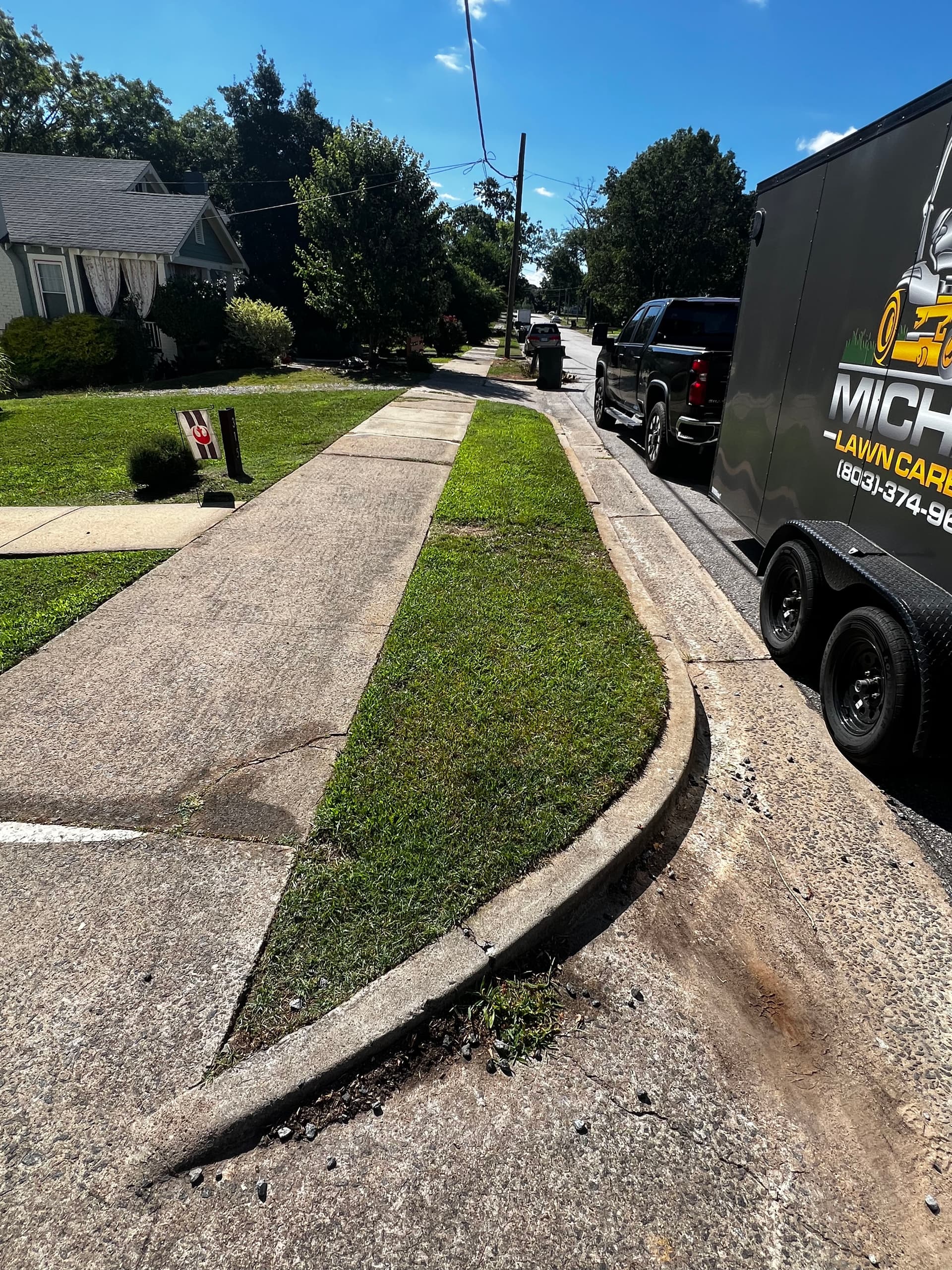 Overgrown Front Yard Gets a Clean, Sharp Mow
