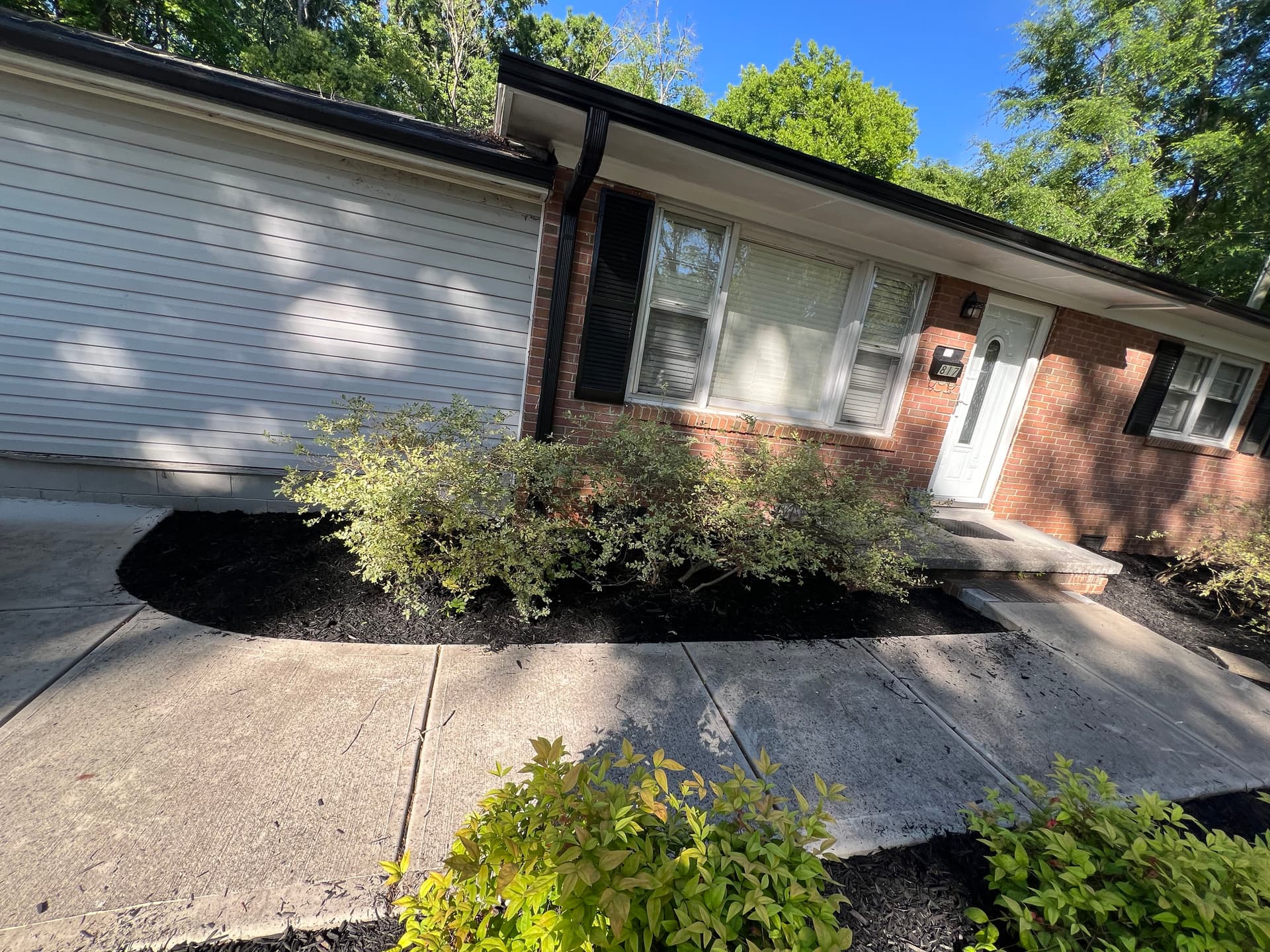 Fresh Mulch Installation Cleans Up This Rental Property