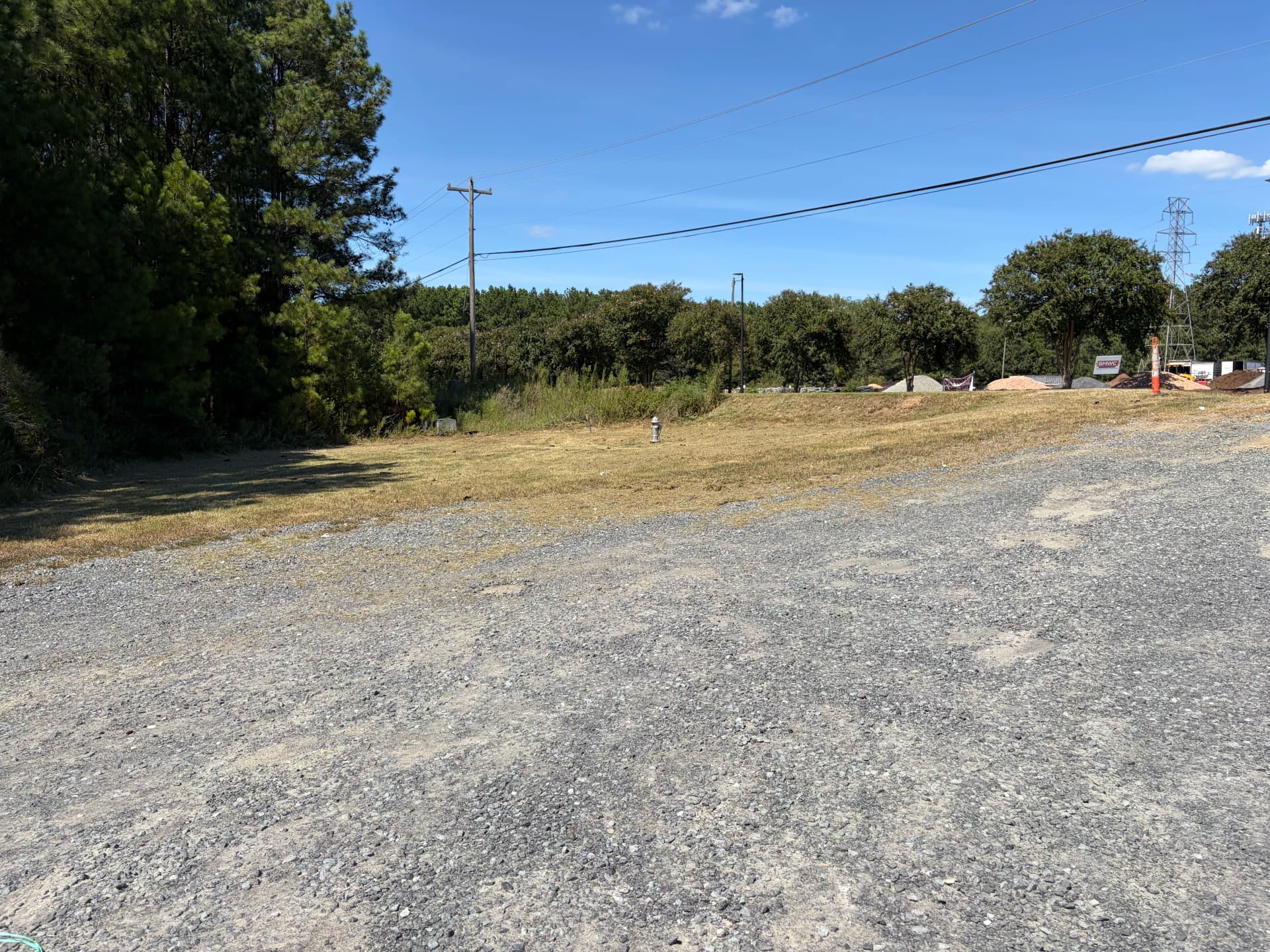 Gallery photos for Commercial Property Yard Cleanup and Mowing Done Right: Image #1
