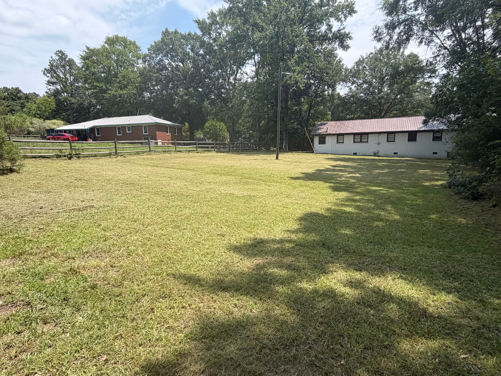 Gallery photos for Overgrown Property Gets a Full Yard Cleanup and Fresh Start: Image #9